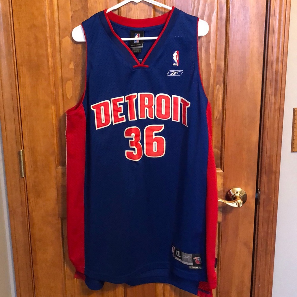 Pistons Jersey